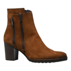 Thais D8896