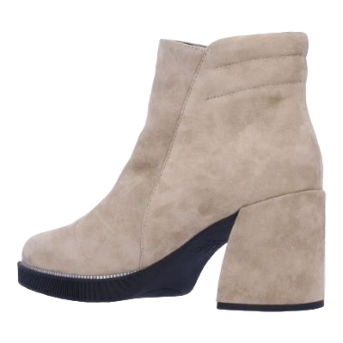 L’Amour Des Pieds - Lanelle